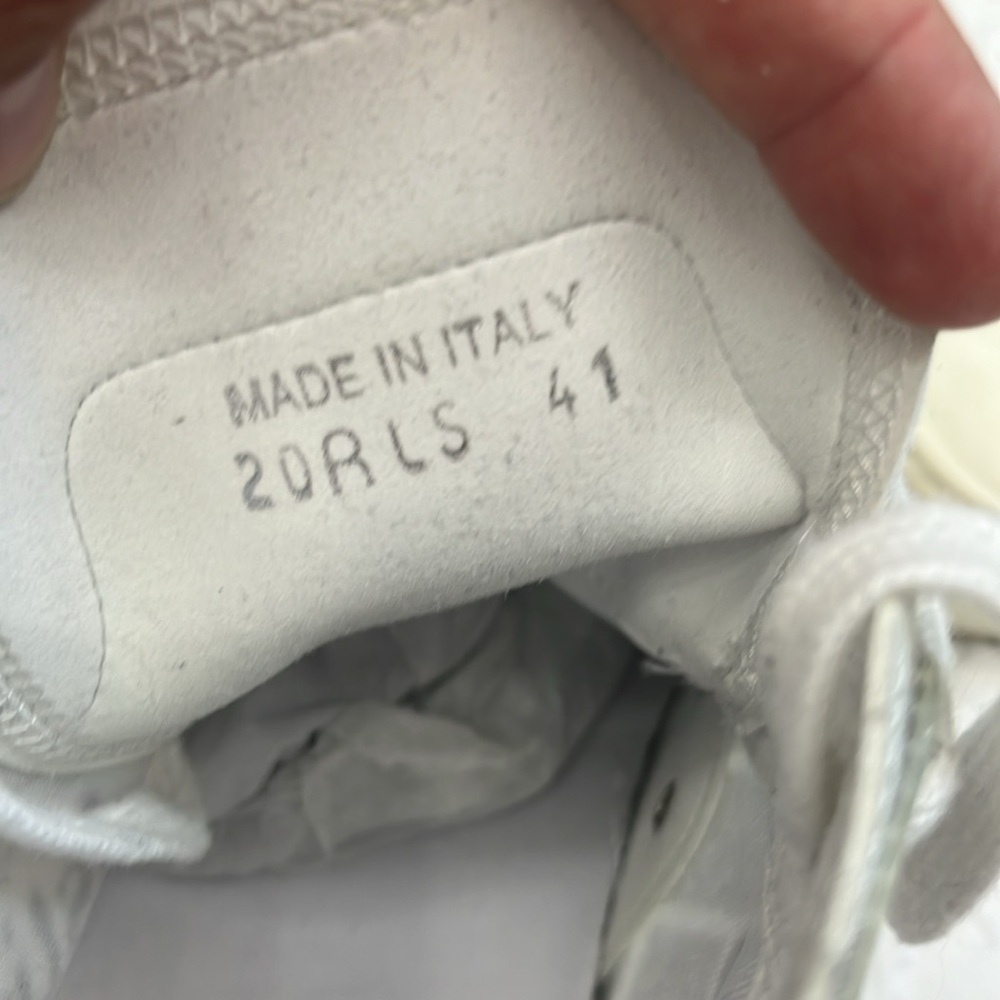 Dior Sneakers - Picture 4 of 13